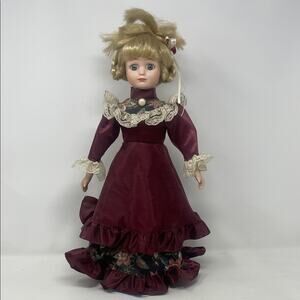 Vintage Classical Symphony Porcelain Doll Blonde Marilyn Special Addition 1992